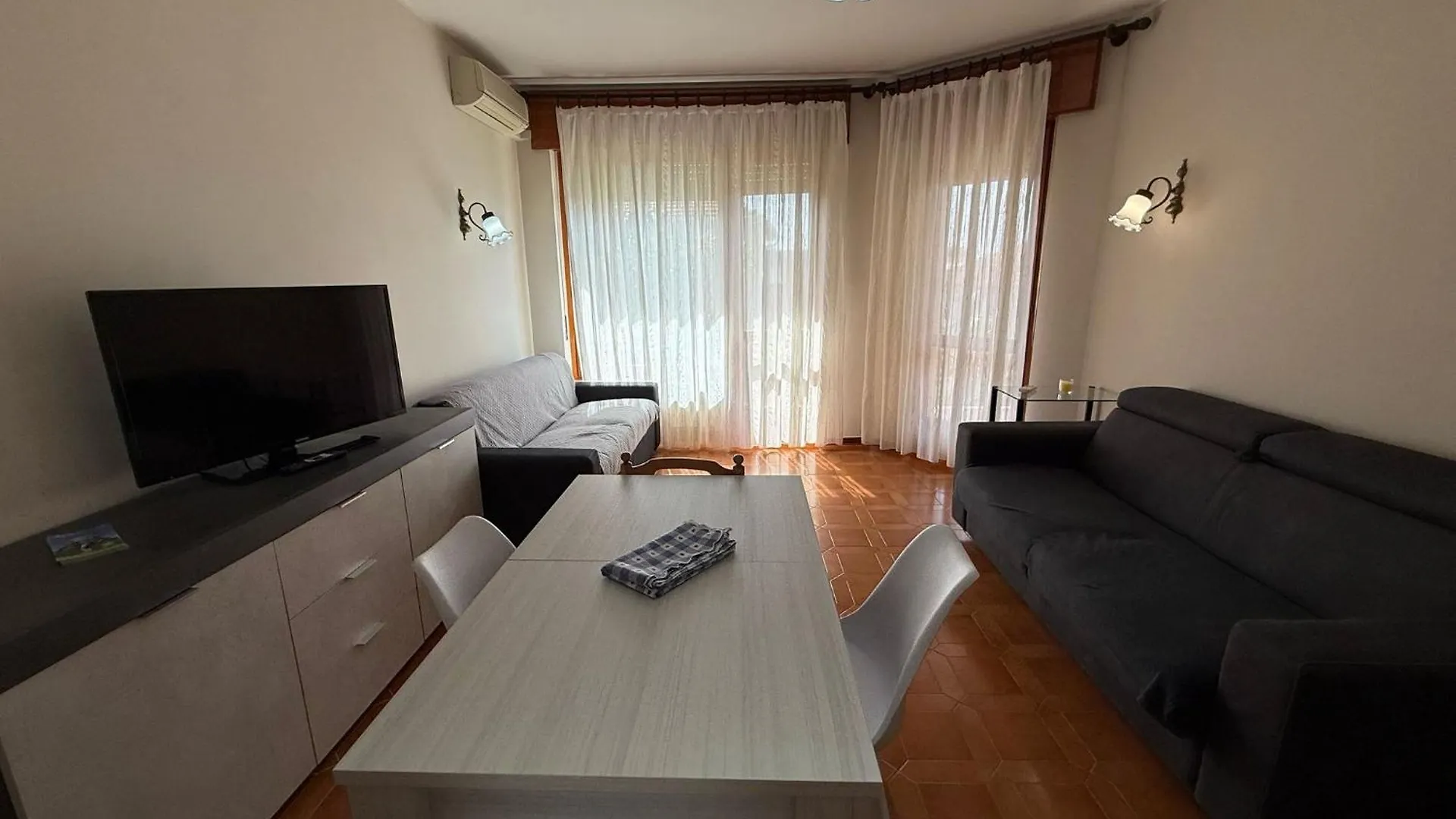 Wh - Appartamento Siccardi In Zona Residenziale Con Posto Auto Sanremo Italy