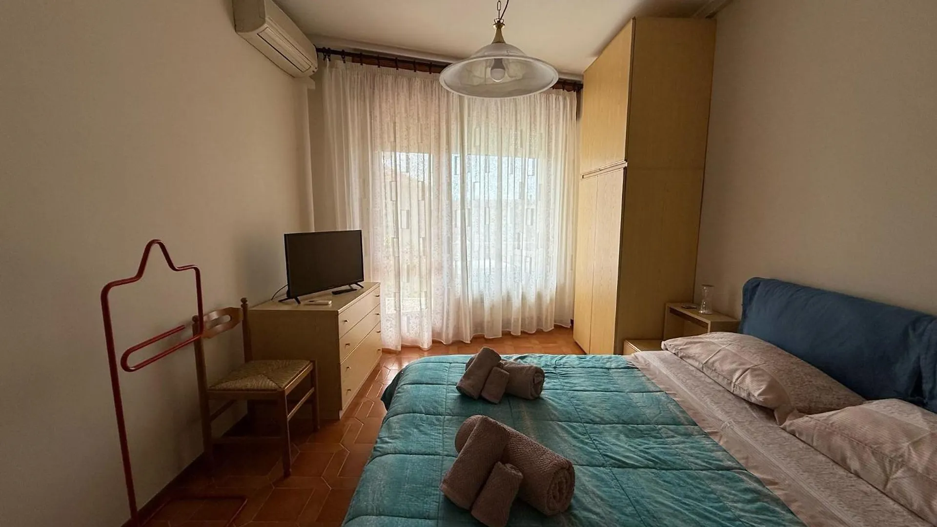 Wh - Appartamento Siccardi In Zona Residenziale Con Posto Auto Sanremo 0*,  Italy