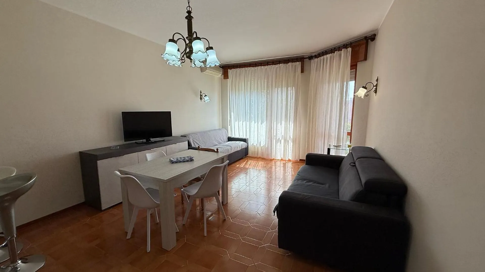 Wh - Appartamento Siccardi In Zona Residenziale Con Posto Auto Sanremo Apartment